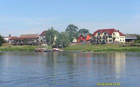 Elbterrassen Zu Brambach