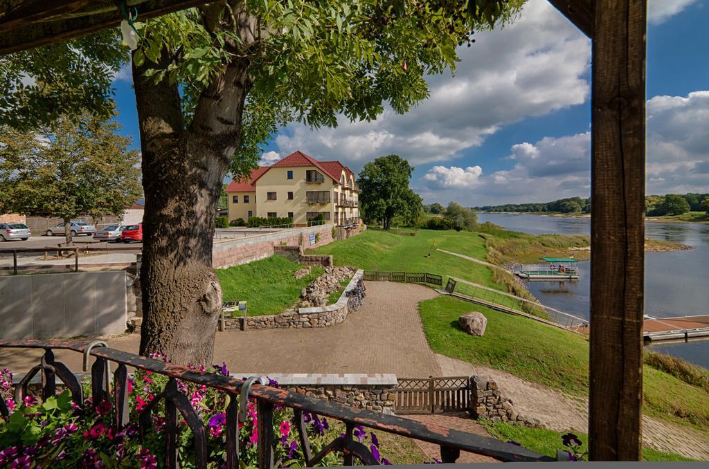 Elbterrassen Zu Brambach Hotel Dessau-Rosslau Eksteriør billede