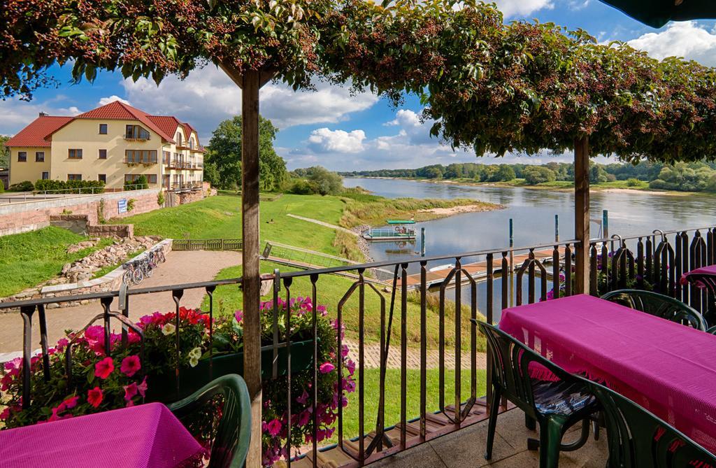 Elbterrassen Zu Brambach Hotel Dessau-Rosslau Eksteriør billede